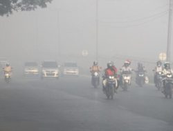 Kabut Asap Selimuti Jalan, Dirlantas Polda Malut Minta Pengendara Nyalakan Lampu 